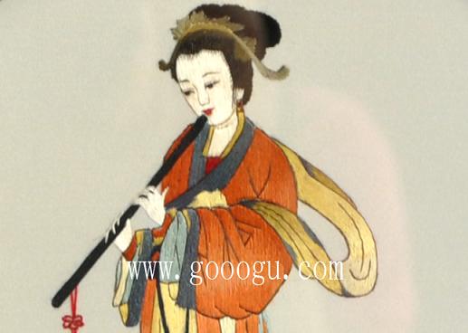 神態端莊、演繹樂曲!
